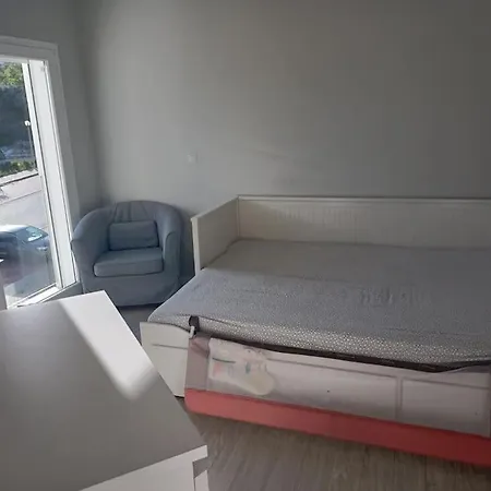 Daire Lindo Apto Com Vista Desafogada Odivelas (Lisbon)